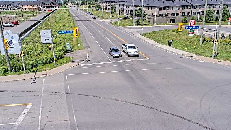 Traffic camera image at 2025-06-30 17:51:21