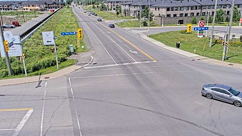 Traffic camera image at 2025-06-30 18:06:21