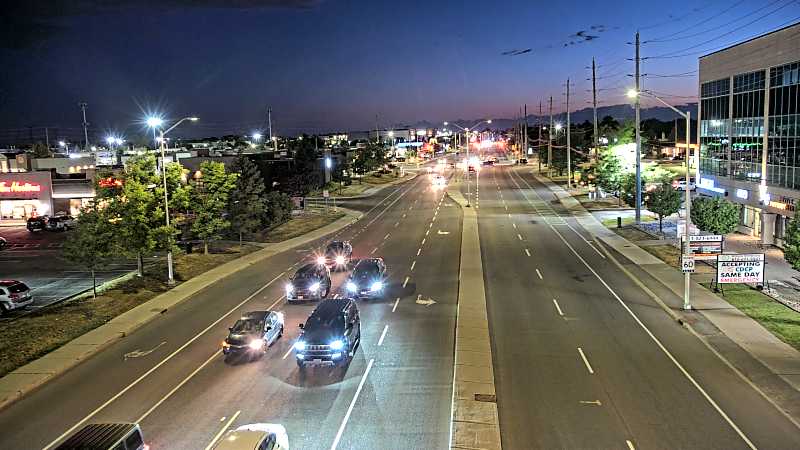 Traffic camera image at 2025-08-25 00:41:23