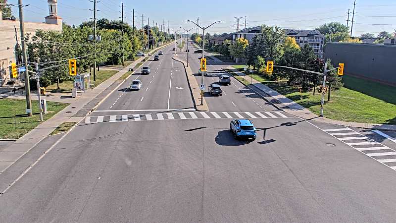 Traffic camera image at 2025-09-18 13:41:41
