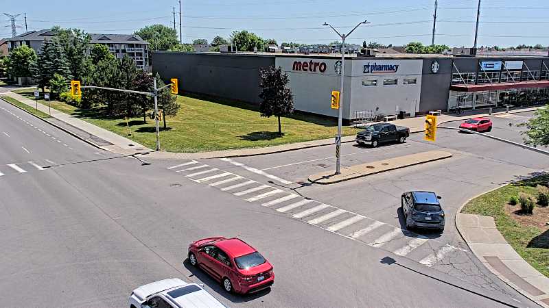 Traffic camera image at 2025-06-30 16:16:27