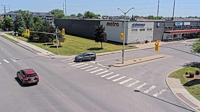 Traffic camera image at 2025-06-30 17:01:35
