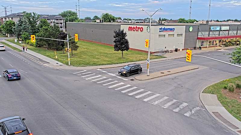 Traffic camera image at 2025-07-01 00:38:14