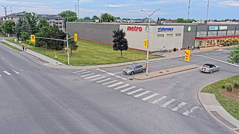 Traffic camera image at 2025-07-01 00:41:27