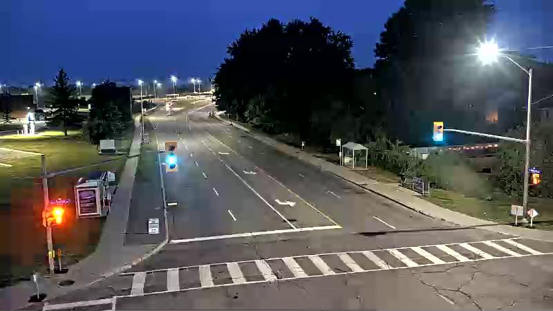 Traffic camera image at 2025-08-04 01:06:12