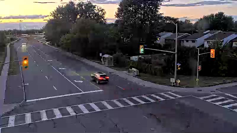 Traffic camera image at 2025-08-25 00:11:20