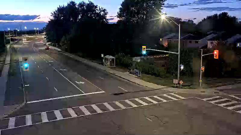 Traffic camera image at 2025-08-25 00:26:16