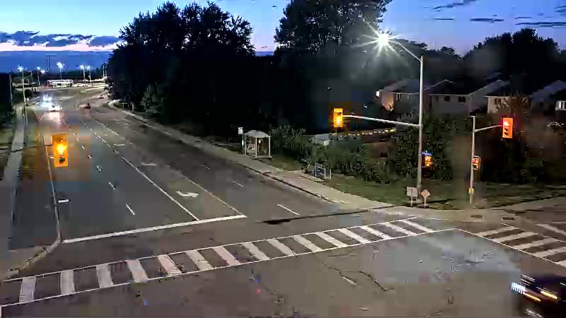 Traffic camera image at 2025-08-25 00:31:23