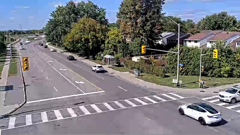 Traffic camera image at 2025-09-14 18:21:23