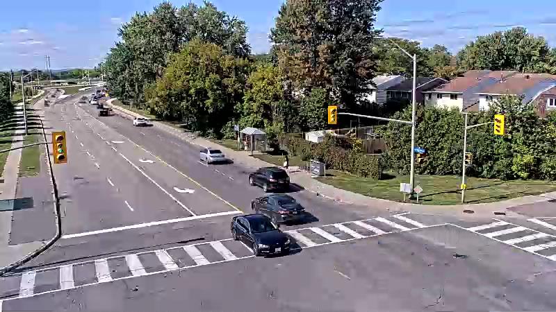 Traffic camera image at 2025-09-14 18:36:23