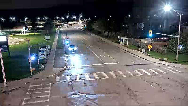 Traffic camera image at 2025-05-09 06:00:58