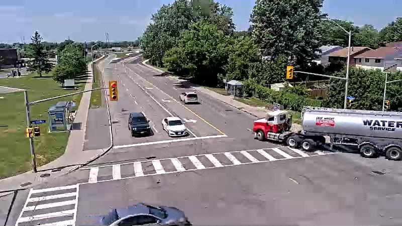 Traffic camera image at 2025-06-30 17:56:30
