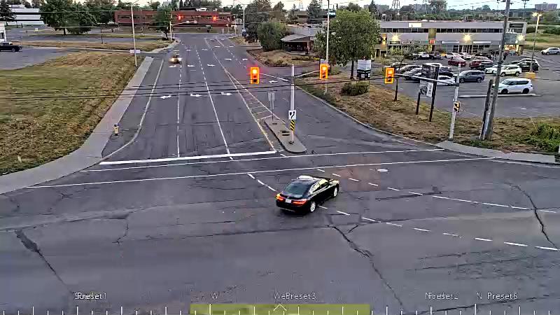 Traffic camera image at 2025-08-25 00:01:19