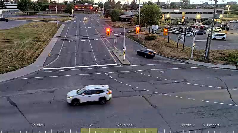Traffic camera image at 2025-08-25 00:06:24