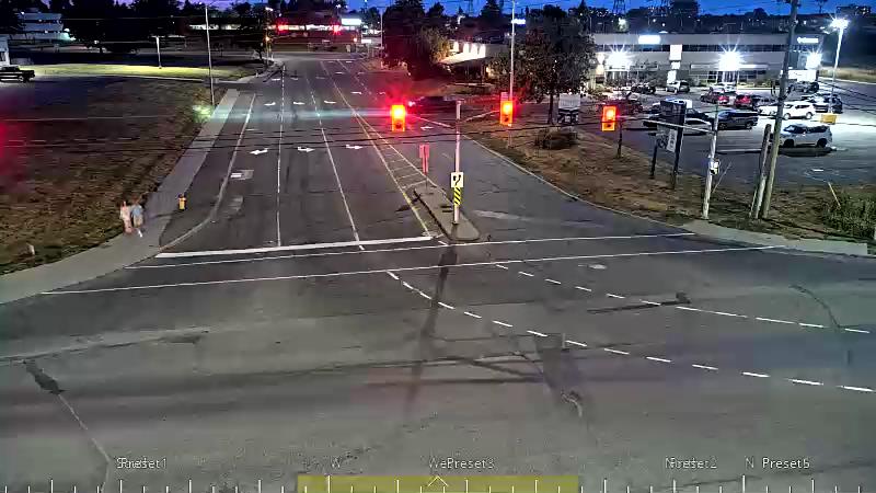Traffic camera image at 2025-08-25 00:31:23