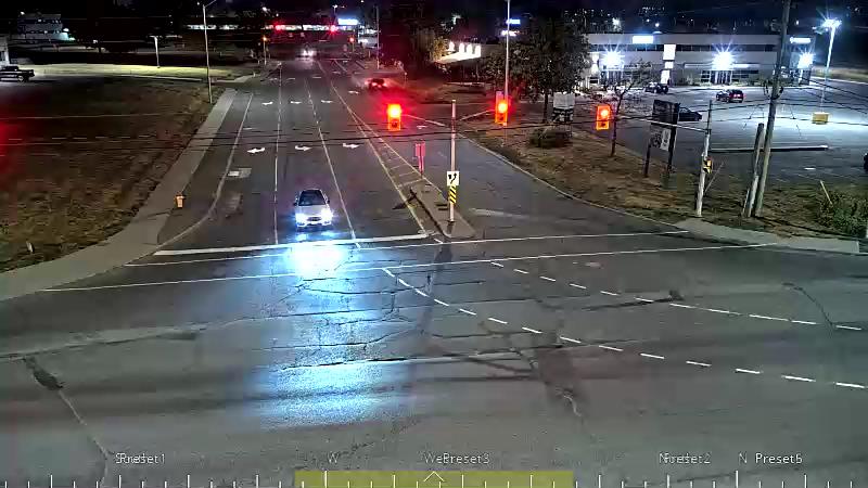 Traffic camera image at 2025-08-25 02:41:15