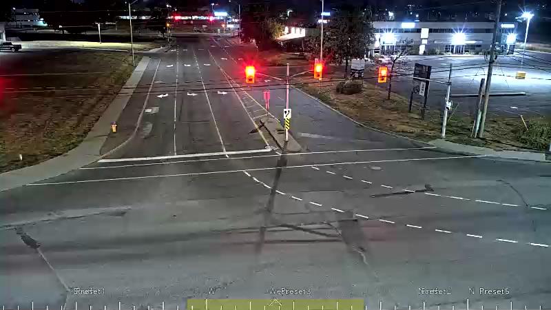 Traffic camera image at 2025-08-25 03:21:16