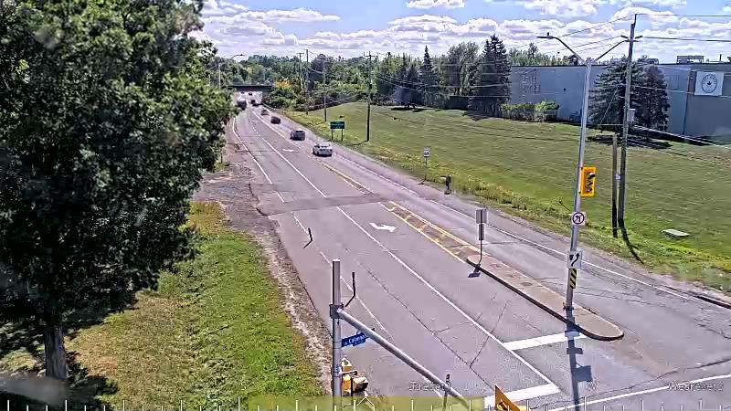 Traffic camera image at 2025-09-14 17:31:21