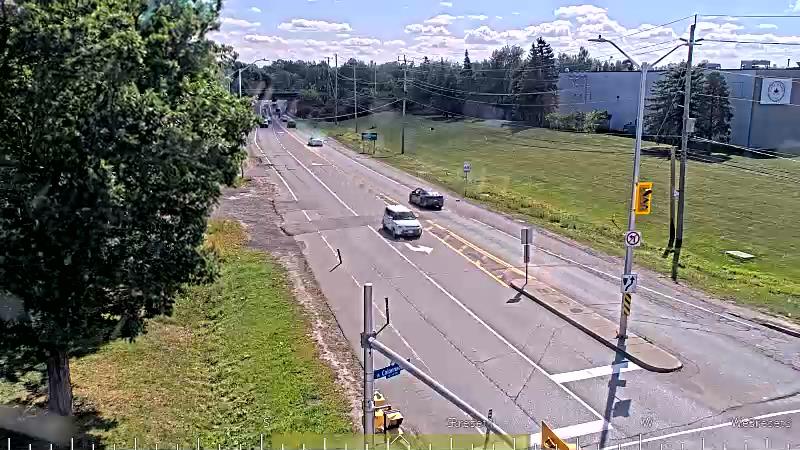 Traffic camera image at 2025-09-14 17:46:32