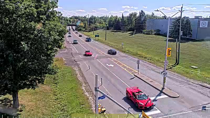 Traffic camera image at 2025-09-14 18:21:23