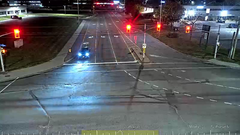 Traffic camera image at 2025-09-18 01:16:23
