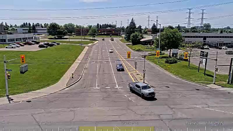 Traffic camera image at 2025-06-30 18:16:30