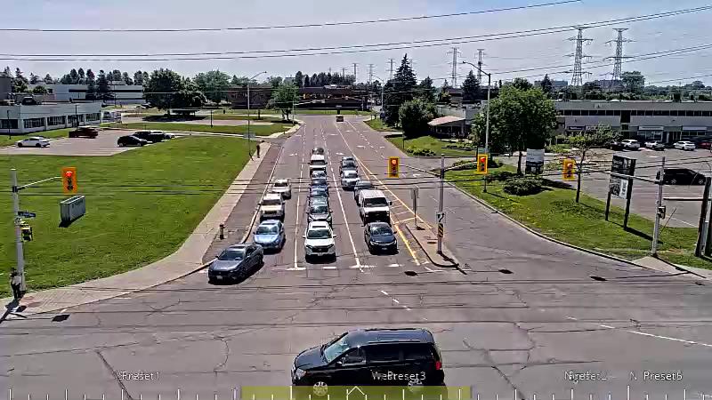 Traffic camera image at 2025-06-30 19:06:27