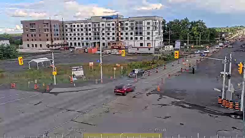 Traffic camera image at 2025-08-29 21:11:23