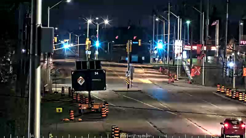 Traffic camera image at 2025-05-09 05:30:56