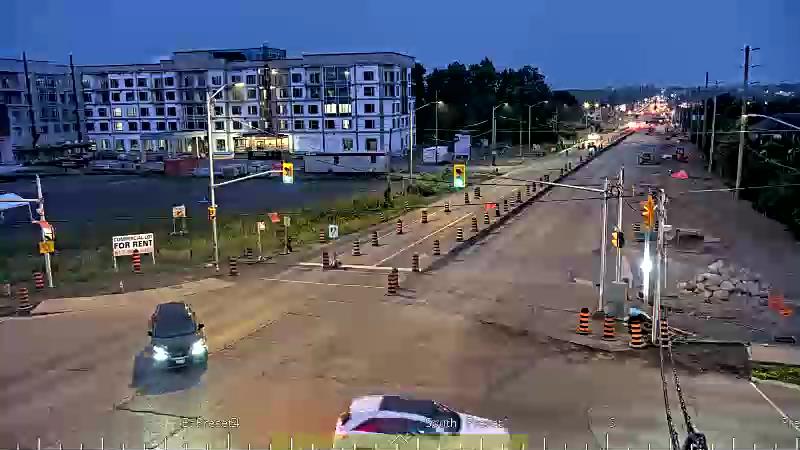 Traffic camera image at 2025-07-31 00:56:23