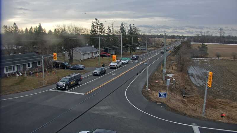 Traffic camera image at 2025-03-25 12:25:10
