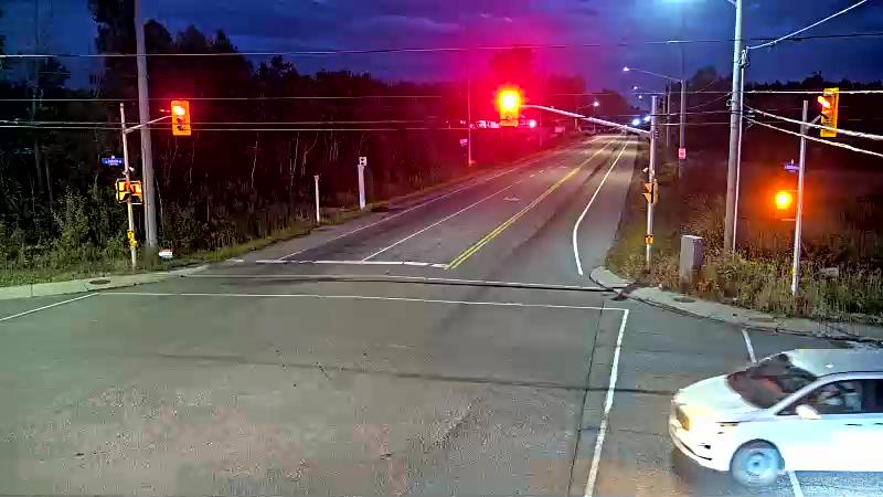 Traffic camera image at 2025-08-25 00:31:26