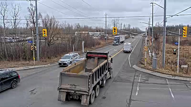 Traffic camera image at 2025-03-25 15:11:05