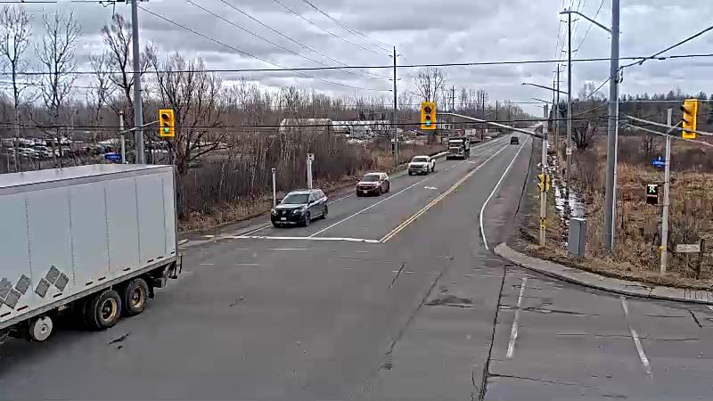 Traffic camera image at 2025-03-25 15:46:12