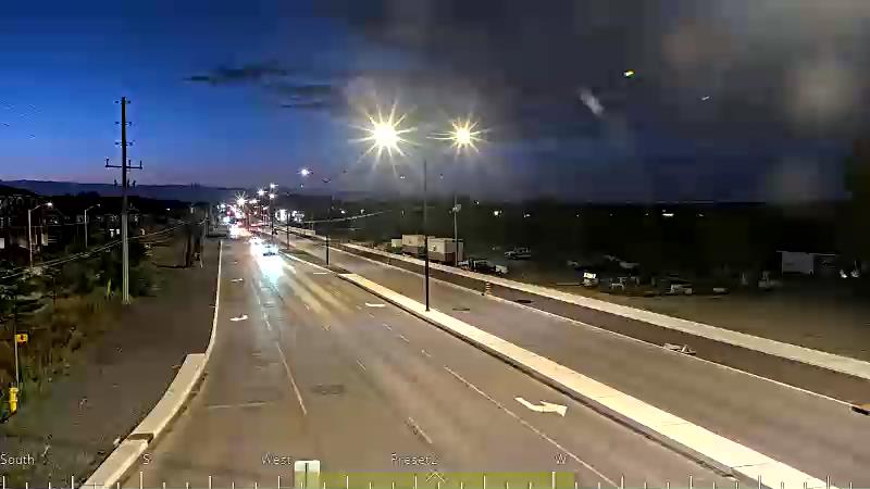 Traffic camera image at 2025-08-25 00:41:24