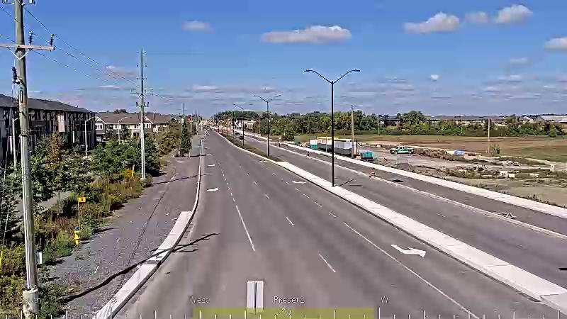 Traffic camera image at 2025-09-14 17:21:23