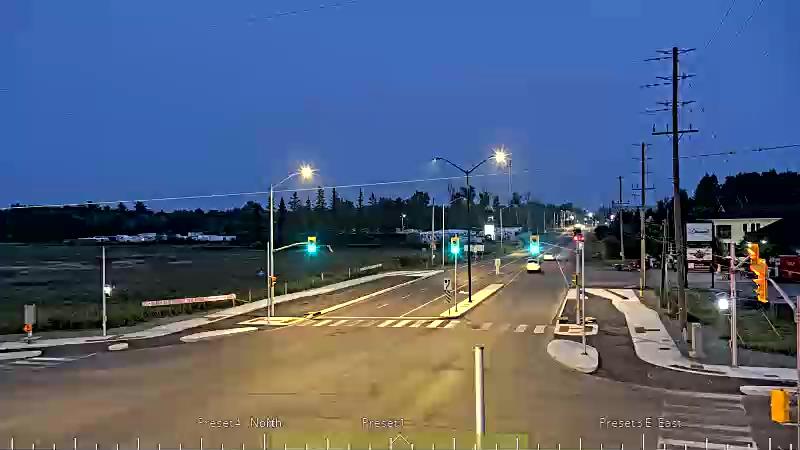 Traffic camera image at 2025-07-31 00:56:24
