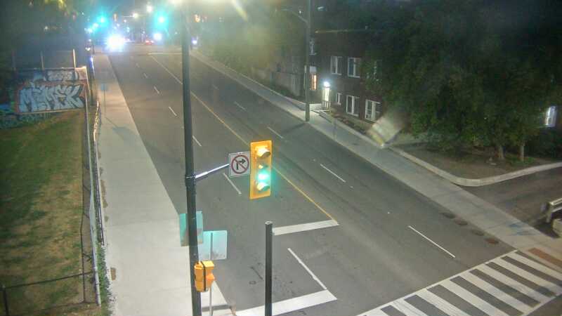 Traffic camera image at 2025-08-25 00:26:17