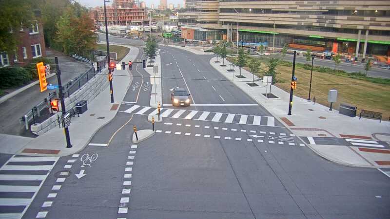 Traffic camera image at 2025-09-01 10:21:19