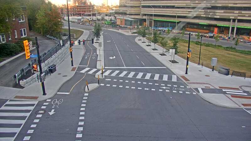 Traffic camera image at 2025-09-01 10:56:22