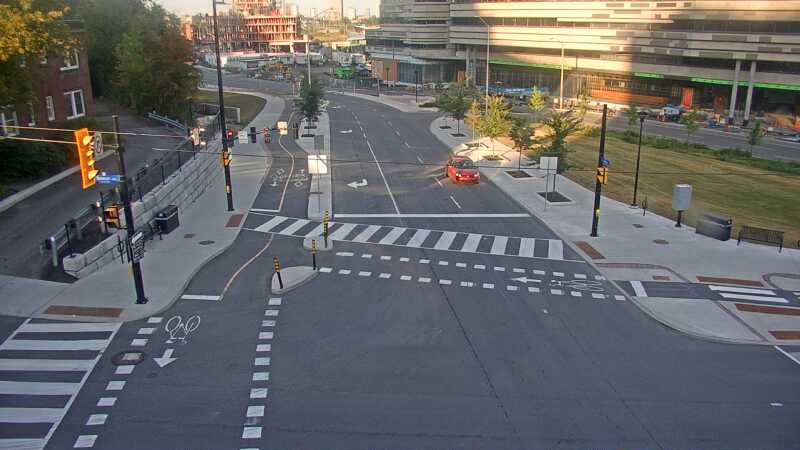 Traffic camera image at 2025-09-01 11:41:22
