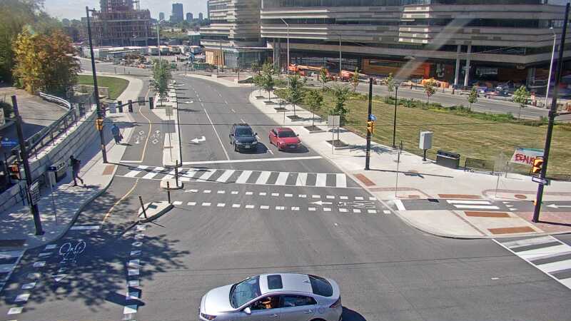 Traffic camera image at 2025-09-14 17:11:32