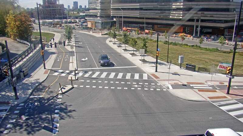 Traffic camera image at 2025-09-14 17:21:23
