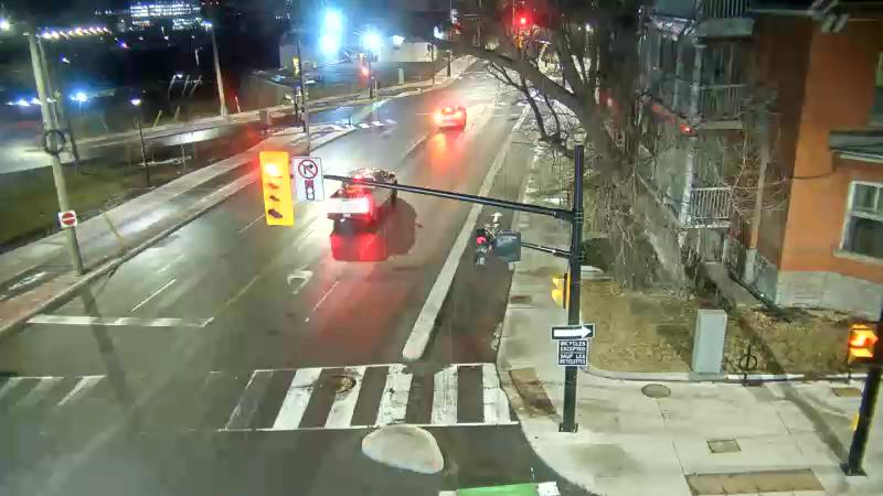 Traffic camera image at 2025-03-25 10:06:09