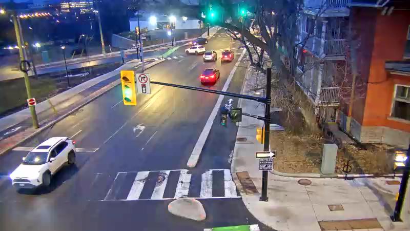 Traffic camera image at 2025-03-25 10:41:07