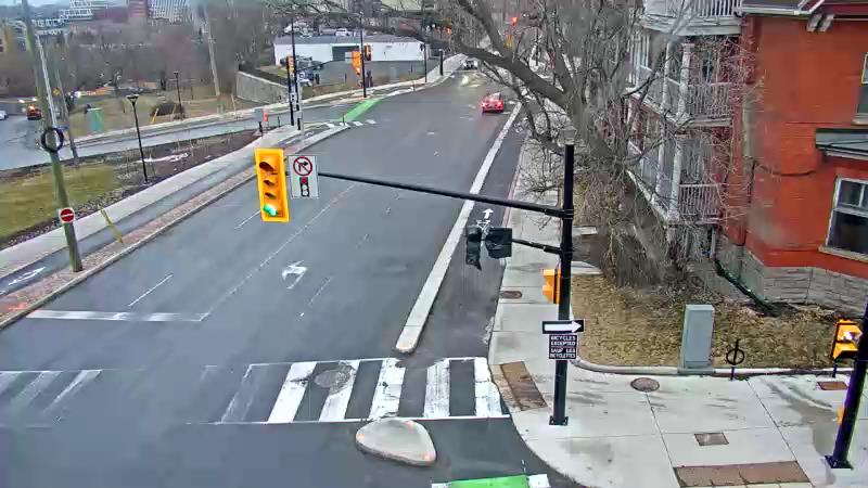 Traffic camera image at 2025-03-25 11:21:08