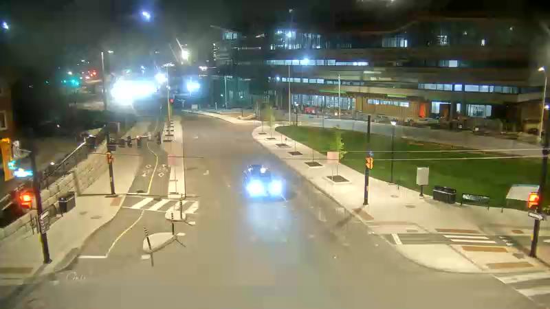 Traffic camera image at 2025-05-09 06:16:03