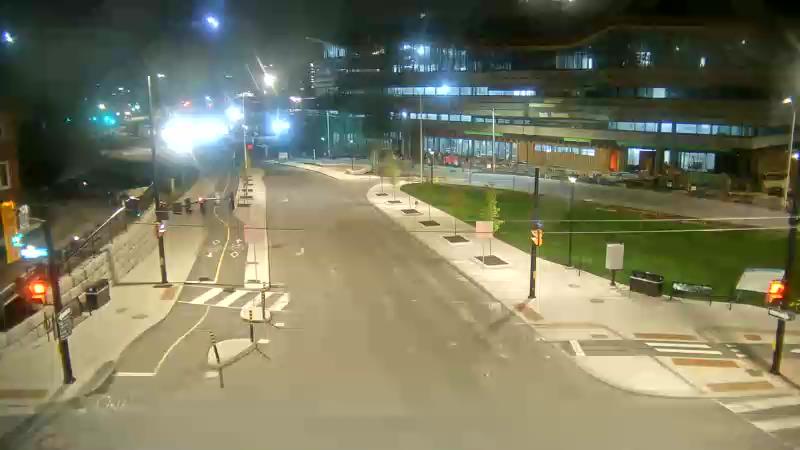 Traffic camera image at 2025-05-09 06:36:40