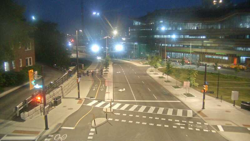 Traffic camera image at 2025-07-06 01:41:11