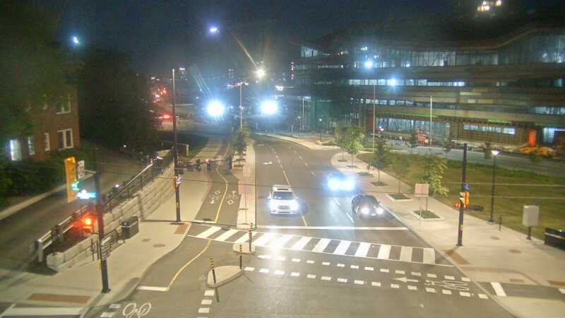 Traffic camera image at 2025-07-06 01:51:21